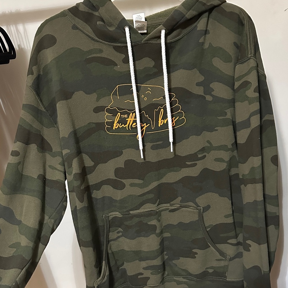 Buttery Bros Large Camouflage Hoodie